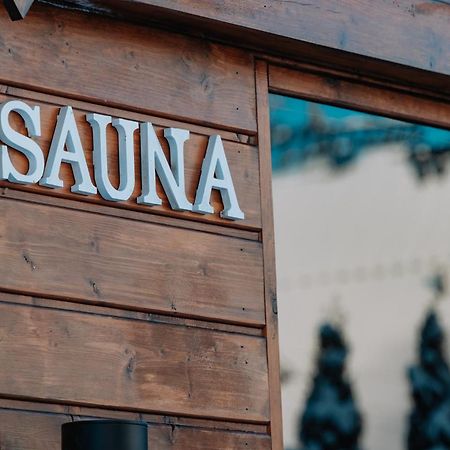 Apartamenty Grand Tatry - Sauna I Jacuzzi Wliczone W Cene Pobytu - 10 Minut Pieszo Od Term Bania 비아우카 타트르잔스카 외부 사진
