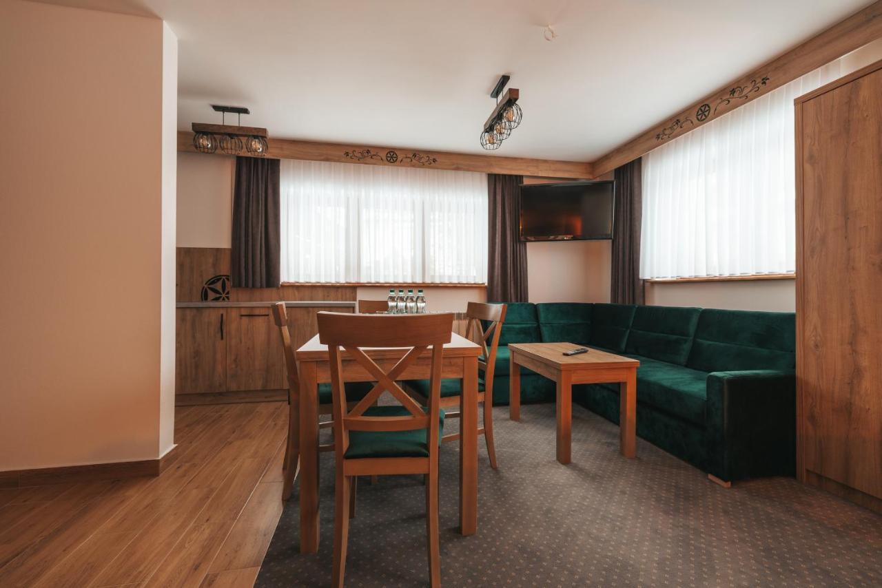 Apartamenty Grand Tatry - Sauna I Jacuzzi Wliczone W Cene Pobytu - 10 Minut Pieszo Od Term Bania 비아우카 타트르잔스카 외부 사진