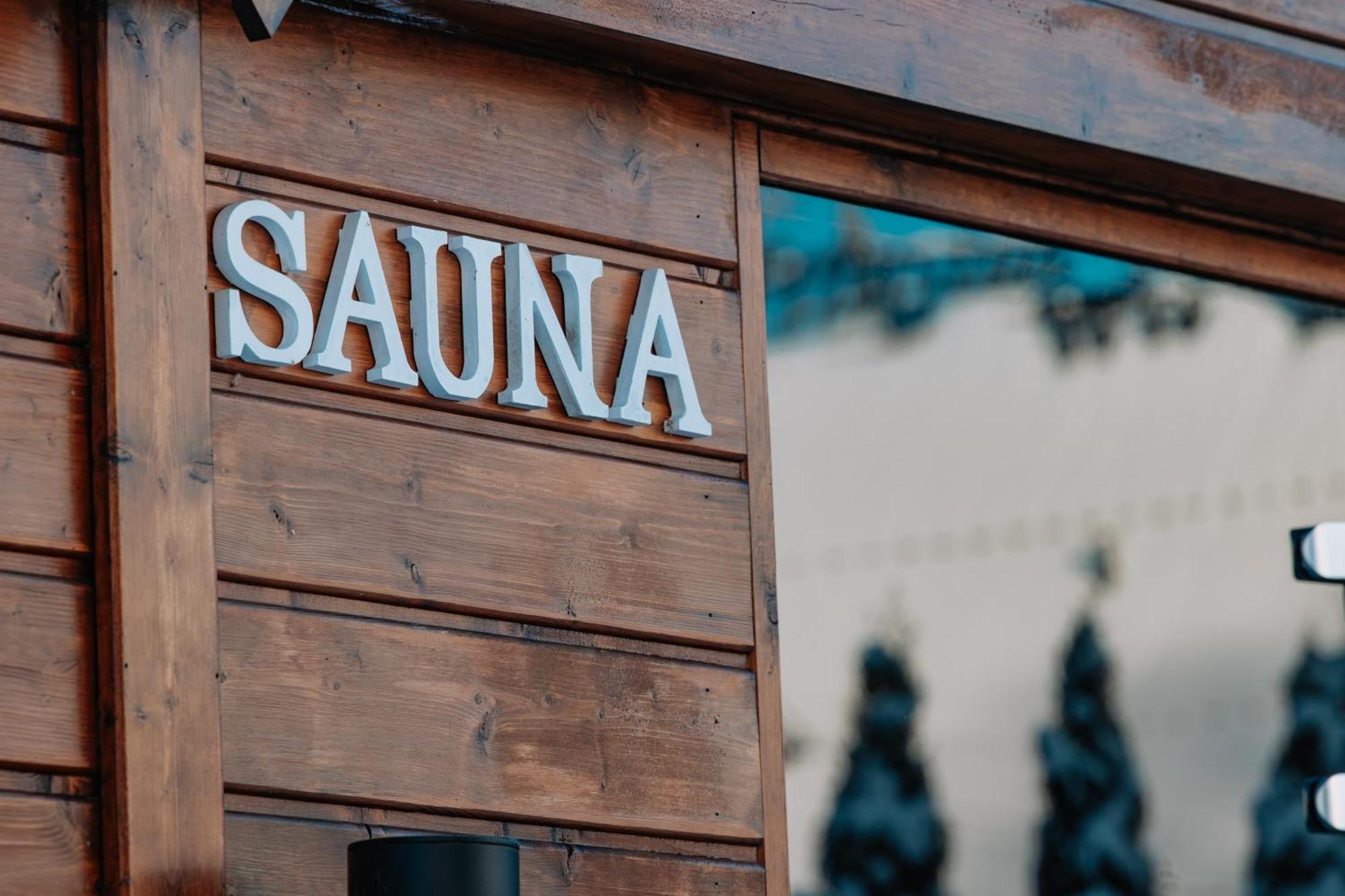Apartamenty Grand Tatry - Sauna I Jacuzzi Wliczone W Cene Pobytu - 10 Minut Pieszo Od Term Bania 비아우카 타트르잔스카 외부 사진